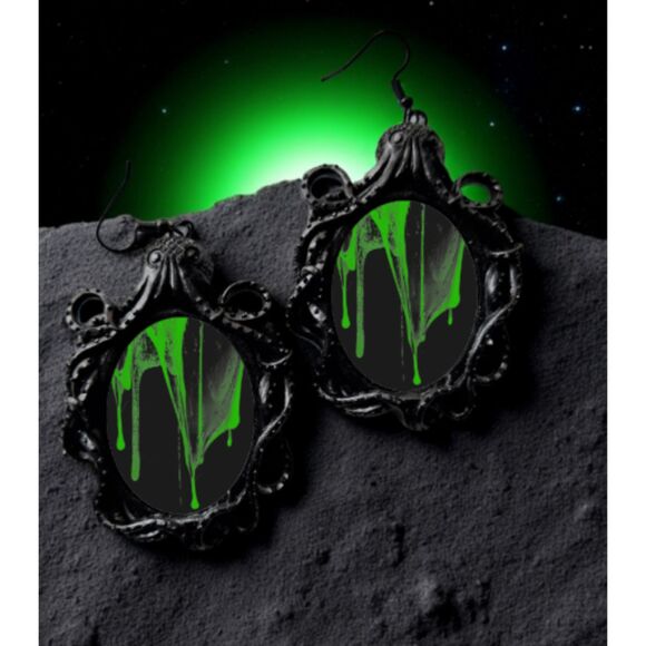 Green Slime Sludge Earrings Gooey Slimy Dripping Jewelry - Picture 4 of 4